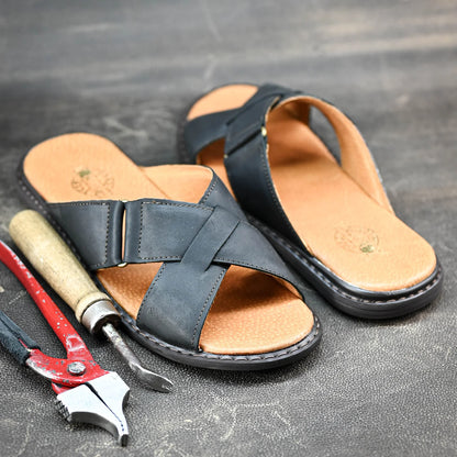 Czarne męskie skórzane klapki z paskami – Nero | Jordan Handmade Shoes – zdjęcie 6